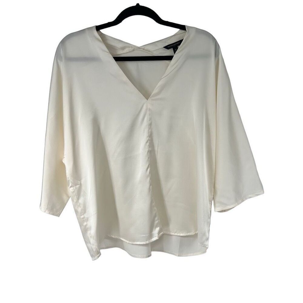 Banana‎ Republic Ivory Satin Sheen V Neck Blouse Sz M Women’s